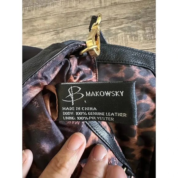 B Makowsky Soft Black Leather Brushed Gold Hardware Strap Clutch Handbag - Picture 9 of 12